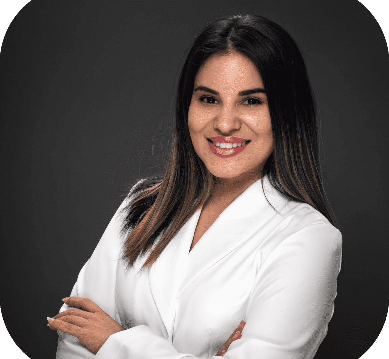 Dra Mariana Hernández Terssa